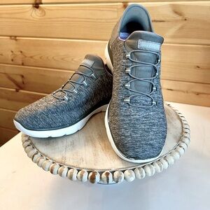 ‼️SOLD‼️ Skechers Slip-ins Summits Bungee Sneaker Dazzling Haze Gray sz 9